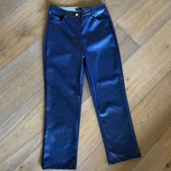 HALOGEN Classic Navy 5 Pocket Faux Leather Straight Leg Crop Pants - Picture 2 of 9